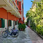 Leo's House With Garden Lägenhet Venedig-Lido