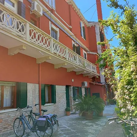 Leo's House With Garden * Venezia Lido