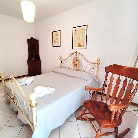 Appartamento Leo's House With Garden