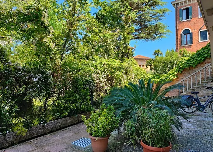 Apartamento Leo's House With Garden