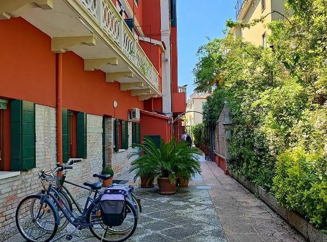 Leo's House With Garden Apartamento Lido di Venezia